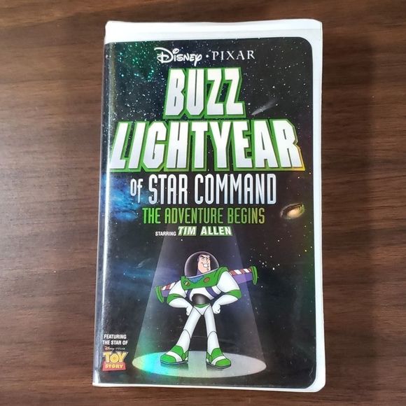 Buzz Lightyear of Star Command The Adventure Begins VHS Disney Pixar - Picture 1 of 5